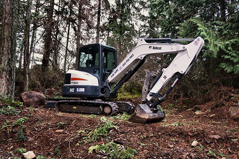 e42-mini-excavator-contracting